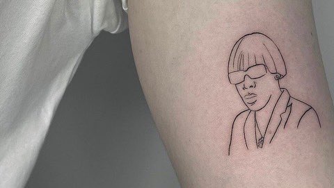 joshuakinu's tweet photo. Inside the underground:4 
The collective were lucky to speak to tattoo artist tia at a @_stooki_ pop up in south london, she gave us some insight about getting in the tattoo industry, her favourite pieces she’s done and where she sees herself in the future. Link in bio. Retweet:) https://t.co/QZGMw3yiAX
