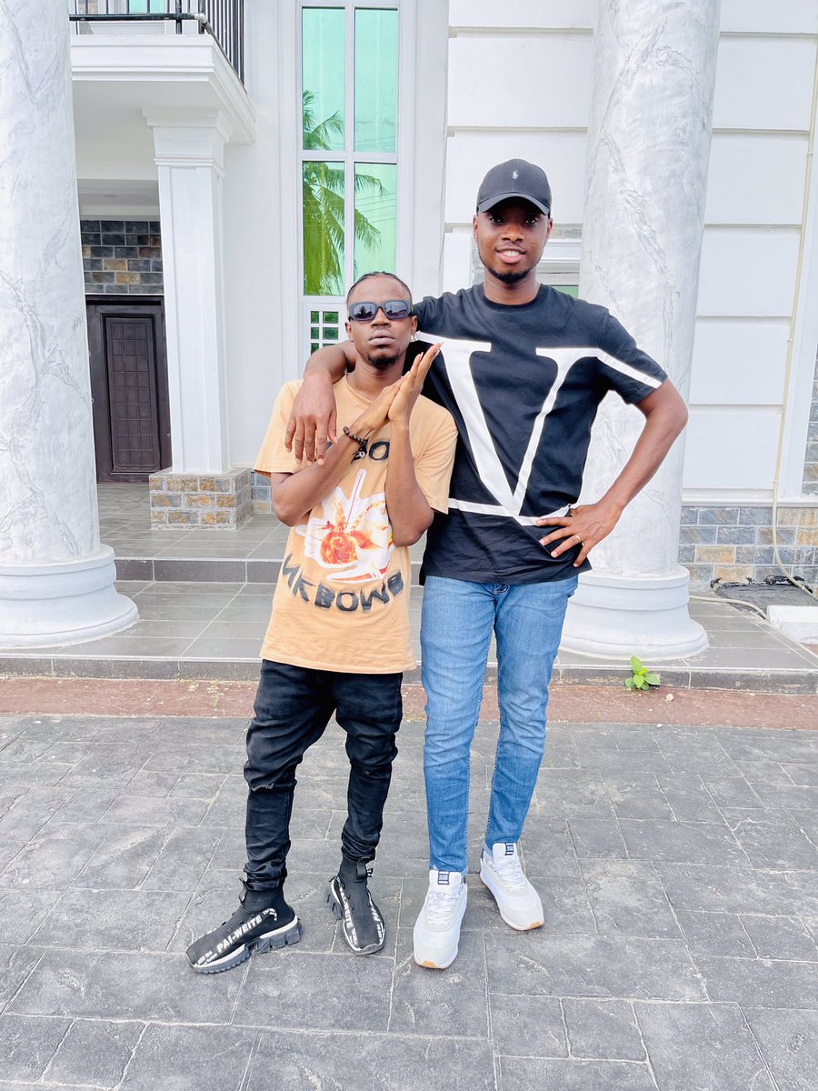 Kenniel__Sounds's tweet photo. ❤️🖤 I WILL NEVER FORGET THAT YOU MADE ME WHO I AM TODAY 🙏🩸
Even when nobody see potential in me , you are always there to bring out the best in me 💯
ITS SLYXXY ON THE BEAT 🌎 LOVE YOU ALWAYS 💫🇳🇬✈️ 🇩🇪
#Elephantbeat @sly_xxy https://t.co/DLBOBl3qbS