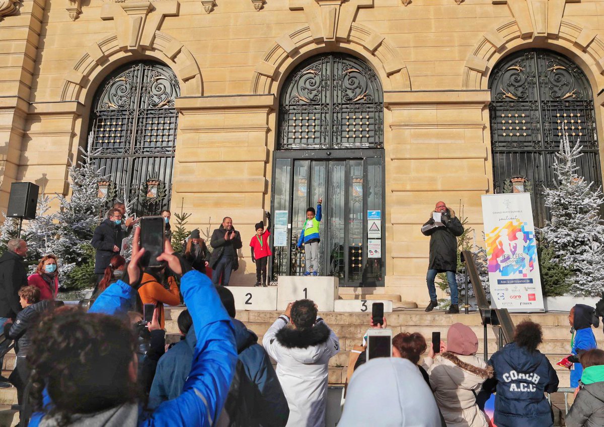 <a href="/GdParisDurable/">Grand Paris Durable</a> 🍀 présent aux #FOC2024 🏃🏾‍♀️🏃🏃‍♂️a @villecolombes, #terredejeux2024 impliquée pour le
#Sportpourtous !  👏👏 aux coureurs, kids et adultes !!!🏅🏅Merci aux partenaires <a href="/edelisimmo/">Edelis Immobilier Neuf</a> <a href="/verrecchia_immo/">@Groupe Verrecchia</a> <a href="/BNPPRE_FR/">BNPP Real Estate</a> @fraikin <a href="/UCB_France/">UCB France</a> <a href="/francosuisse/">Martinez Laurent</a> <a href="/Leclerc/">E.Leclerc</a>  <a href="/LavorelHotels/">Lavorel Hotels</a>