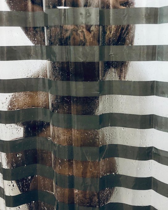 Claim yourself 👩🏽&zwj;🎨🖼  #dafinestcreations #whischynawhye #bodypositivity #ebony #brownskingirl #beauty<a href="/tag/dafinestcreations"class="tags">#dafinestcreations</a><a href="/tag/whischynawhye"class="tags">#whischynawhye</a><a href="/tag/love"class="tags"><span>#love</span></a><a href="/tag/nature"class="tags"><span>#nature</span></a><a href="/tag/follow"class="tags"><span>#follow</span></a><a href="/tag/passion"class="tags"><span>#passion</span></a><a href="/tag/peace"class="tags"><span>#peace</span></a><a href="/tag/life"class="tags"><span>#life</span></a><a href="/tag/art"class="tags"><span>#art</span></a>