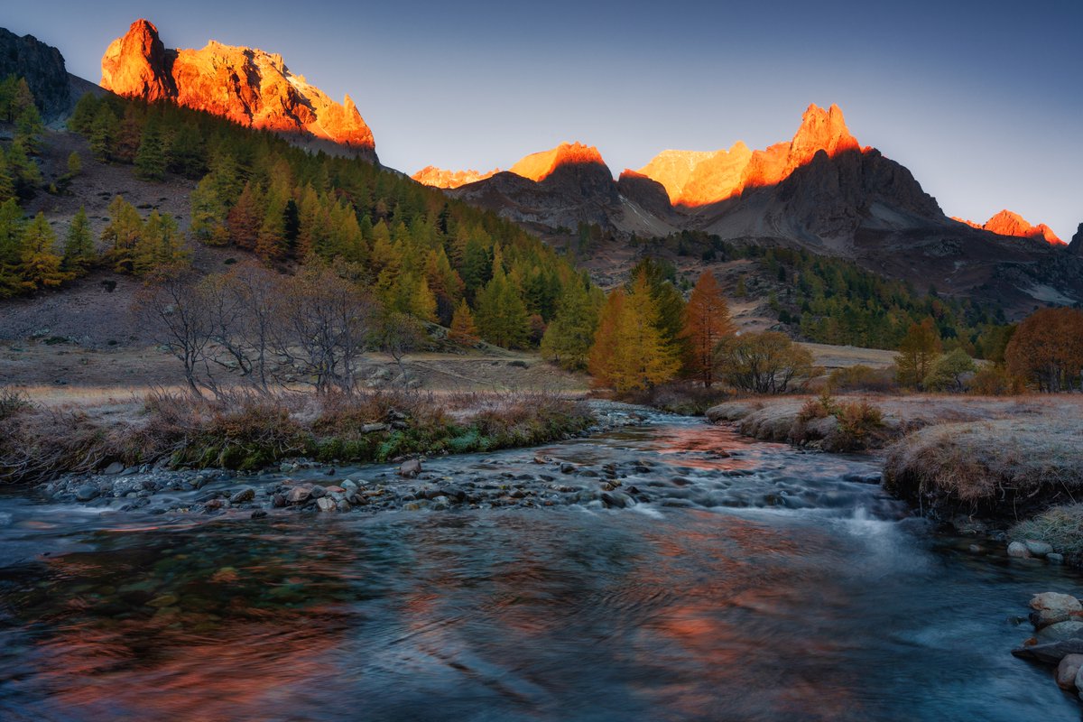 The French Alps

Glorious morning from the French Alps a couple of weeks ago.