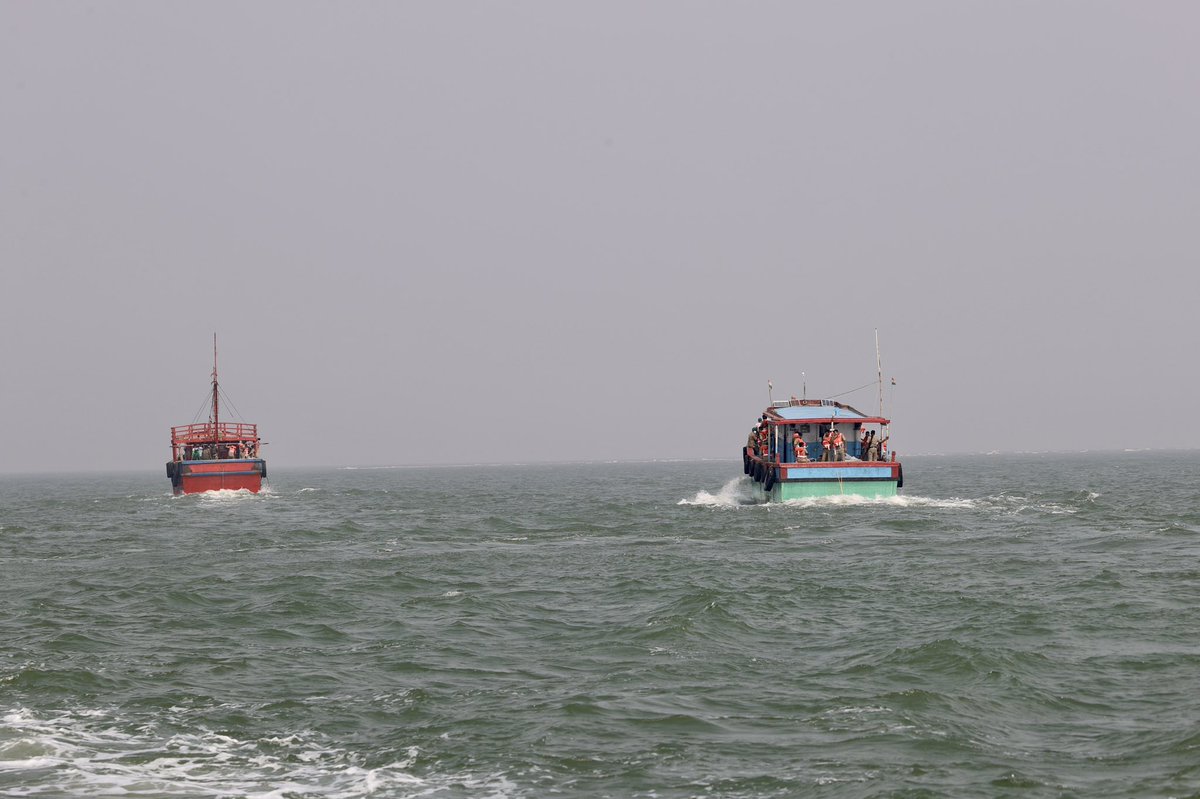 jd_pati's tweet photo. ‘He who sweats more in training bleeds less in battle’ #Patton
Field Exposure of Forest Range Officer Trainees from Tamil Nadu Forest Academy to @dfomangrovefdwl
#Gahirmatha #Marine #Wildlife_Sanctuary #Sea_Turtle #Patrol #Wildlife #Conservation #Ranger #Field #Training https://t.co/h7pQAYYjte