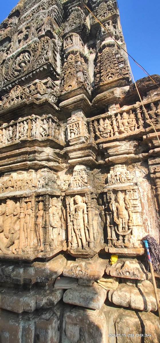 alpharay63's tweet photo. Maakni village near Bodeli....village full of ancient temples and Stepwells....sadly nothing is preserved
#IncredibleIndia
#IncredibleTemples
#travelphotography
#travel https://t.co/WU994zbUeH