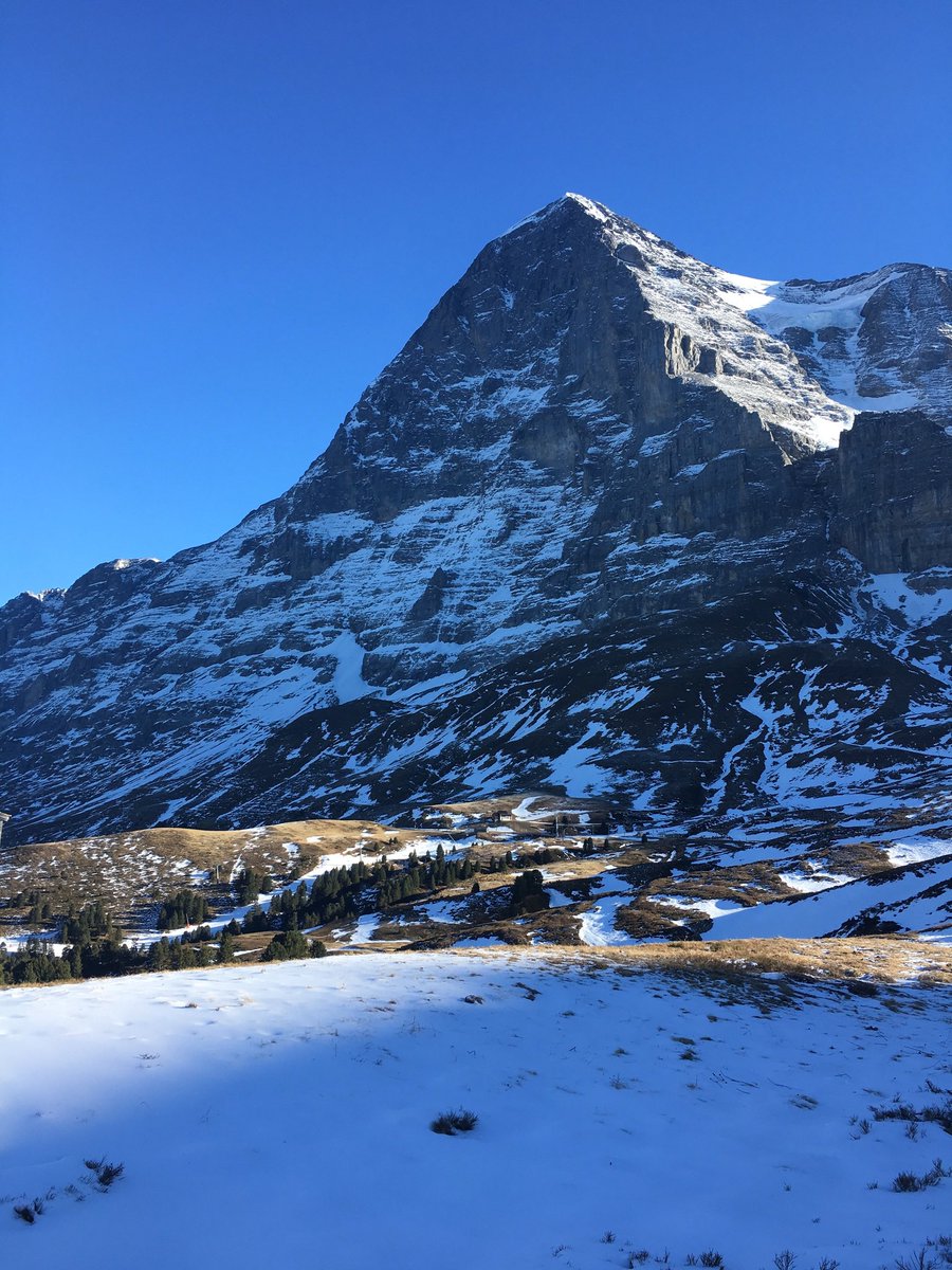 pandakhriz's tweet photo. @WilMochileando Grindelwald, Suiza. 🇨🇭 https://t.co/CmqJ0OGnfn