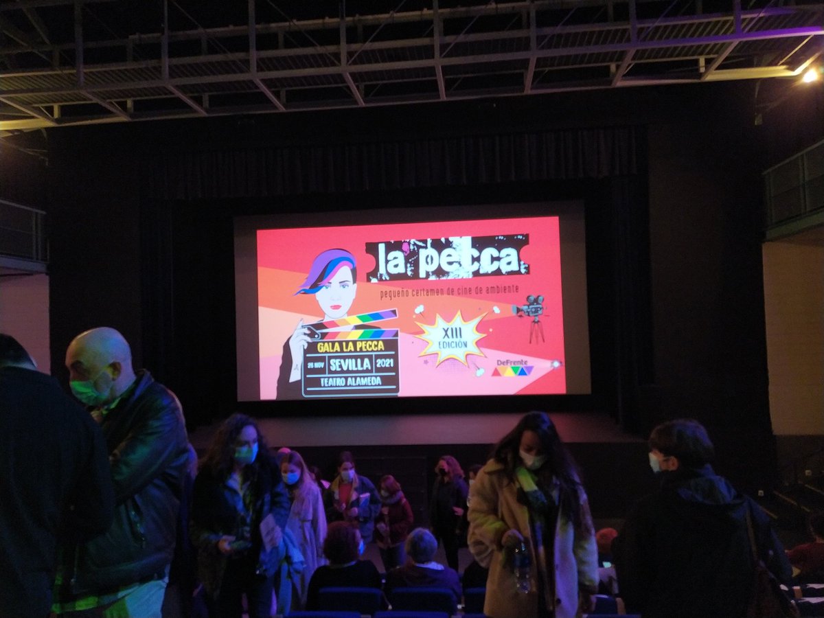 AdrianoAntinoo's tweet photo. Sevilla | A punto de comenzar la gala de la XIII edición de @LA_PECCA_, en el Teatro Alameda. ¡A disfrutar de buen cine! #culturasev #alamedeando https://t.co/dP7qqIL5nl