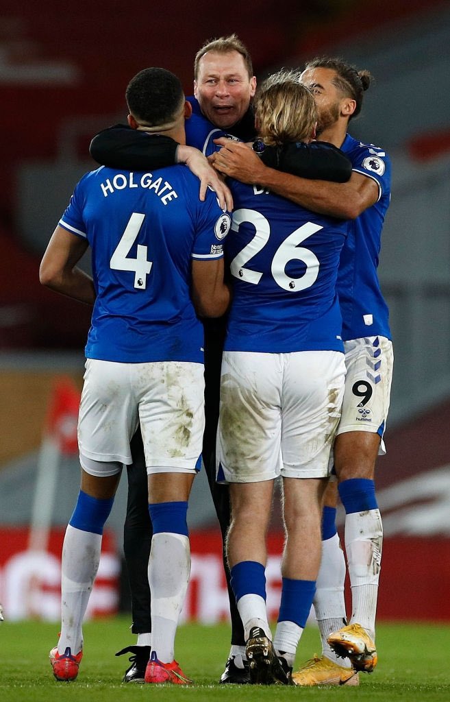 alfieefc10's tweet photo. GET BIG DUNC INTERIM MANAGER FOR WEDNESDAY #Everton #rafaout https://t.co/CeFpnT0UXj