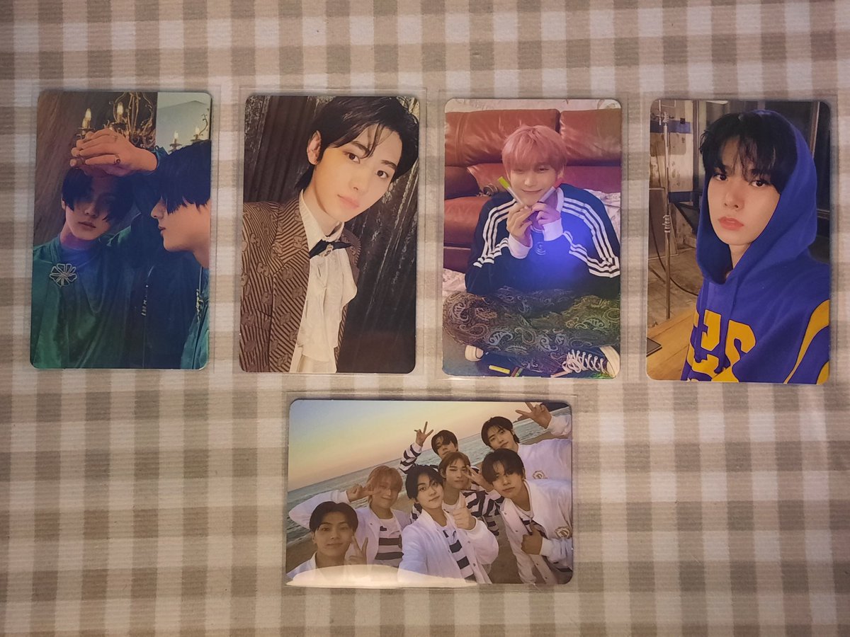 jakecartz's tweet photo. wtt lft ph

☁️ 1:1 trade 
▫️have: see pic below
▫️want: jake counterparts 
- onhand
- mod: sco 
- loc: cavite

🏷 dimension dilemma d:d album jake jungwon sunghoon sunoo heeseung ot7 scylla odysseus charybdis random photocard pc holo hologram https://t.co/bhtEKYYva5