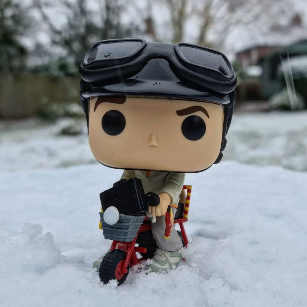 UkPopCollector's tweet photo. I get 70 miles to the gallon on this thing
#misfitcollectors #pop #pops #funko #funkopop #funkoboss #myfunkopop #wefunkopop #collector #collection #toy #toys #toysofinstagram #mancave #followme #popinabox #funkofunatic #funkomania #toyphotography #movi… https://t.co/56N65stmMG https://t.co/WahDKZmtQ9