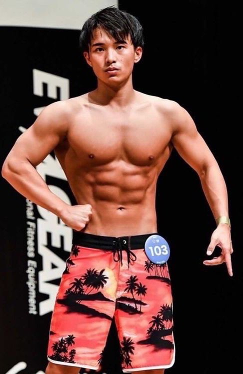 モデル紹介】 ともや 身長：165cm 体重：67kg 拠点：埼玉県(都内可
