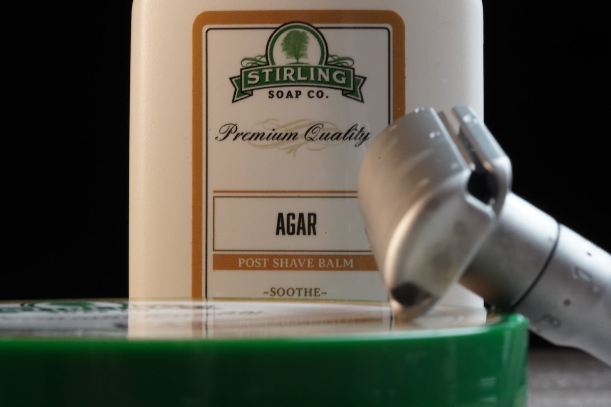 GTARDIF86's tweet photo. SOTD: 11/28/2021 

Razor: Merkur Futur
Blade: Voskhod
Soap: Stirling Soap Agar
Balm: @stirlingsoap Soap Agar

  - Shared from @myshaveden for iOS
#wetshavers https://t.co/EF4bl8Rrq3