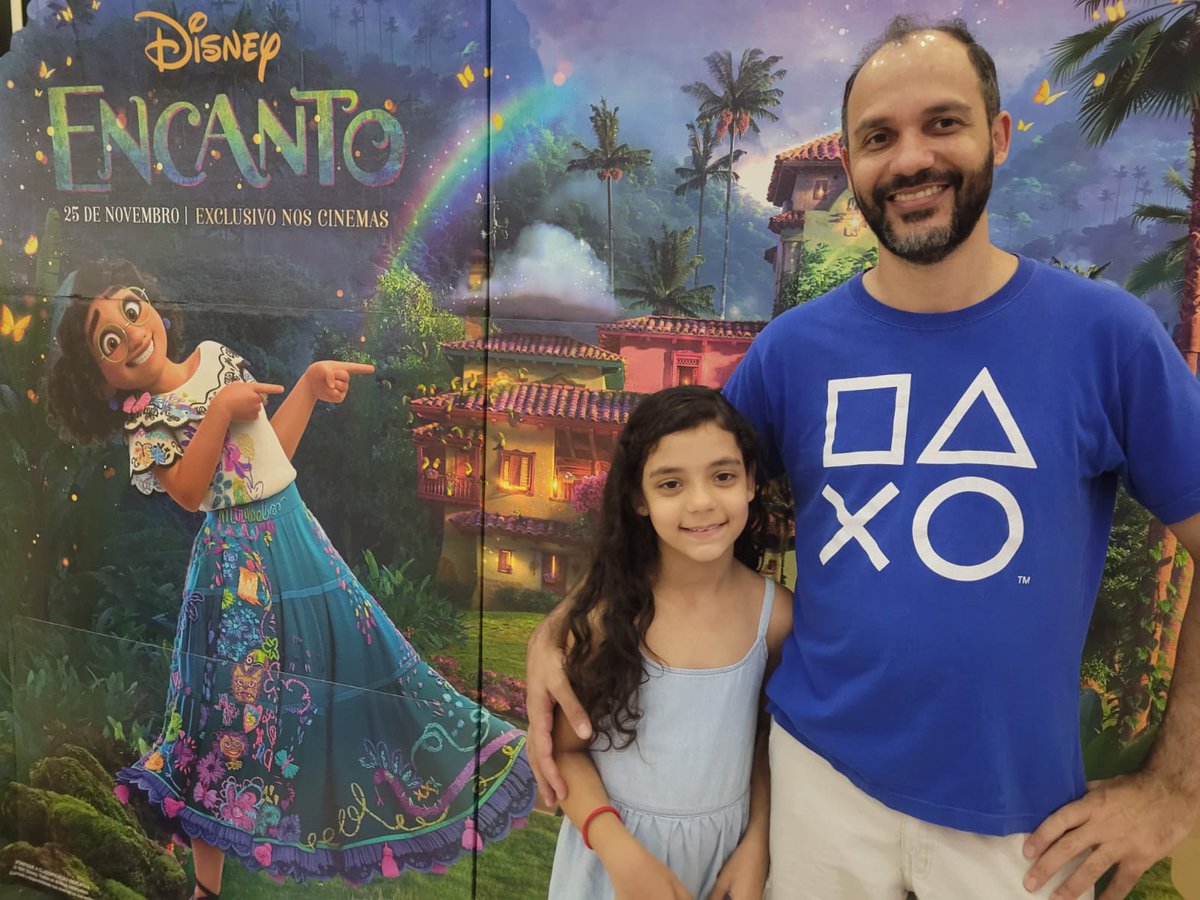 br_spidey's tweet photo. Só ela é capaz de me tirar do Playstation
#cinema #filhota https://t.co/yChpuu9ef7