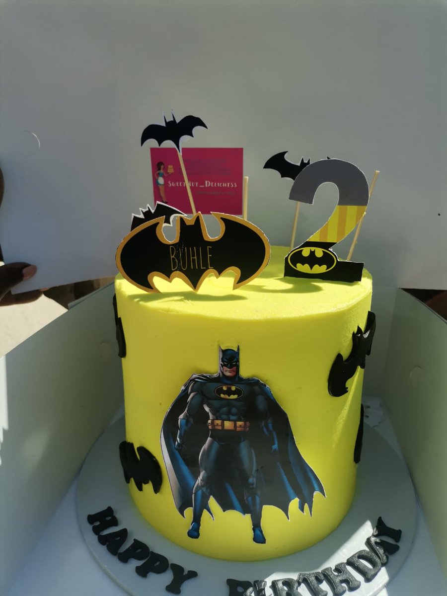 Bongi_Kay's tweet photo. Always here serving cakes 
@sweethut_delightss https://t.co/1xhFqZyliw