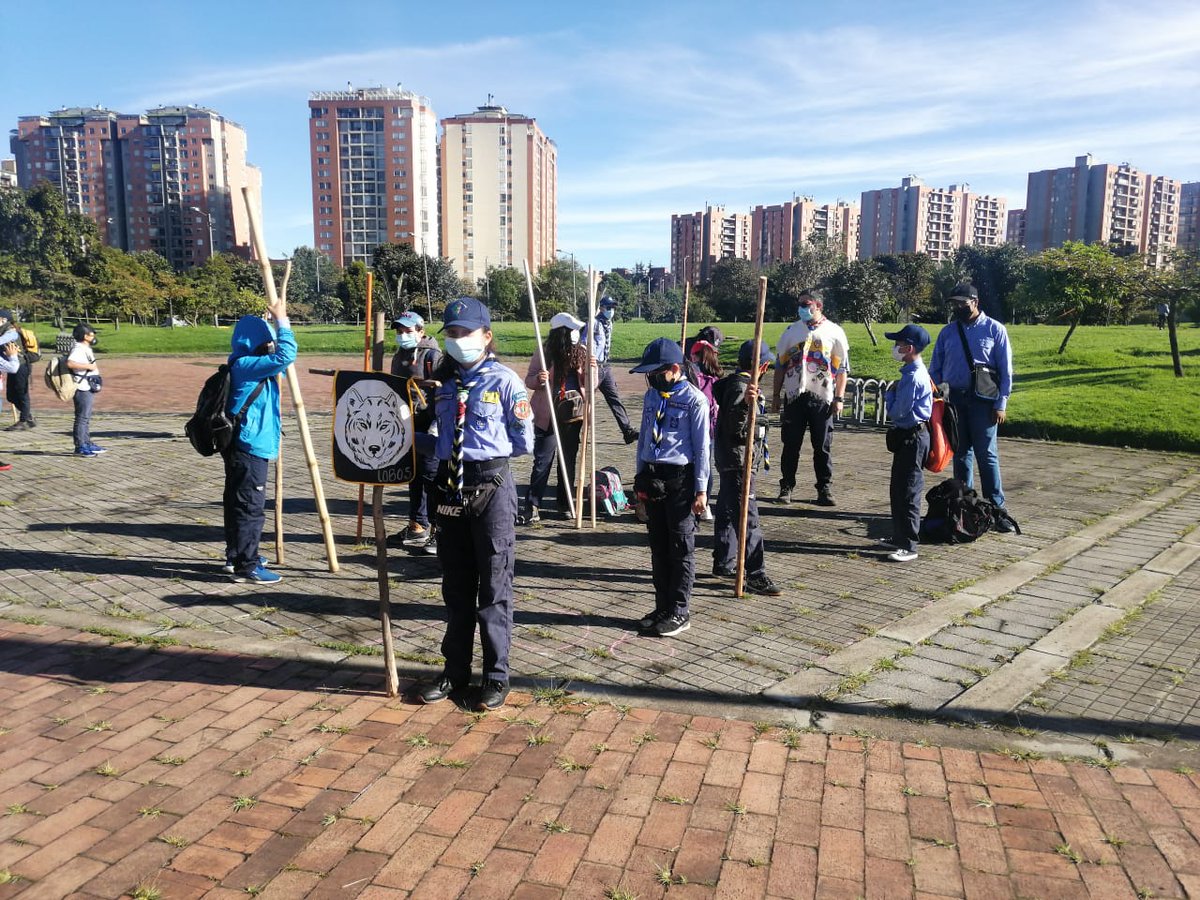 ScoutsDC's tweet photo. En una jornada llena de aprendizajes, las patrullas de la región Bogotá @ScoutsDC  disfrutaron #EsteSabado de “El Despertar del Avatar”, la competencia regional de patrullas en la que conocieron, jugaron y compartieron actividades con grupos #Scouts de #Bogota  @ScoutsColombia https://t.co/mcfXYGHEdN