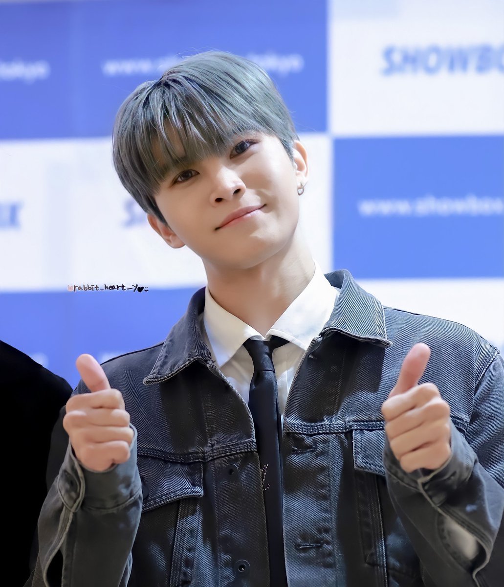 rabbit_heart_yu's tweet photo. #wanshin #완신
#maximum #맥시멈
#新大久保 #showbox
#phototime
211128
오늘도 즐거웠어♡🤴🥇✨
오랜만에 본 너는 정말 멋있었어✨
@MAXIMUM2020S https://t.co/sJio4IUP9h