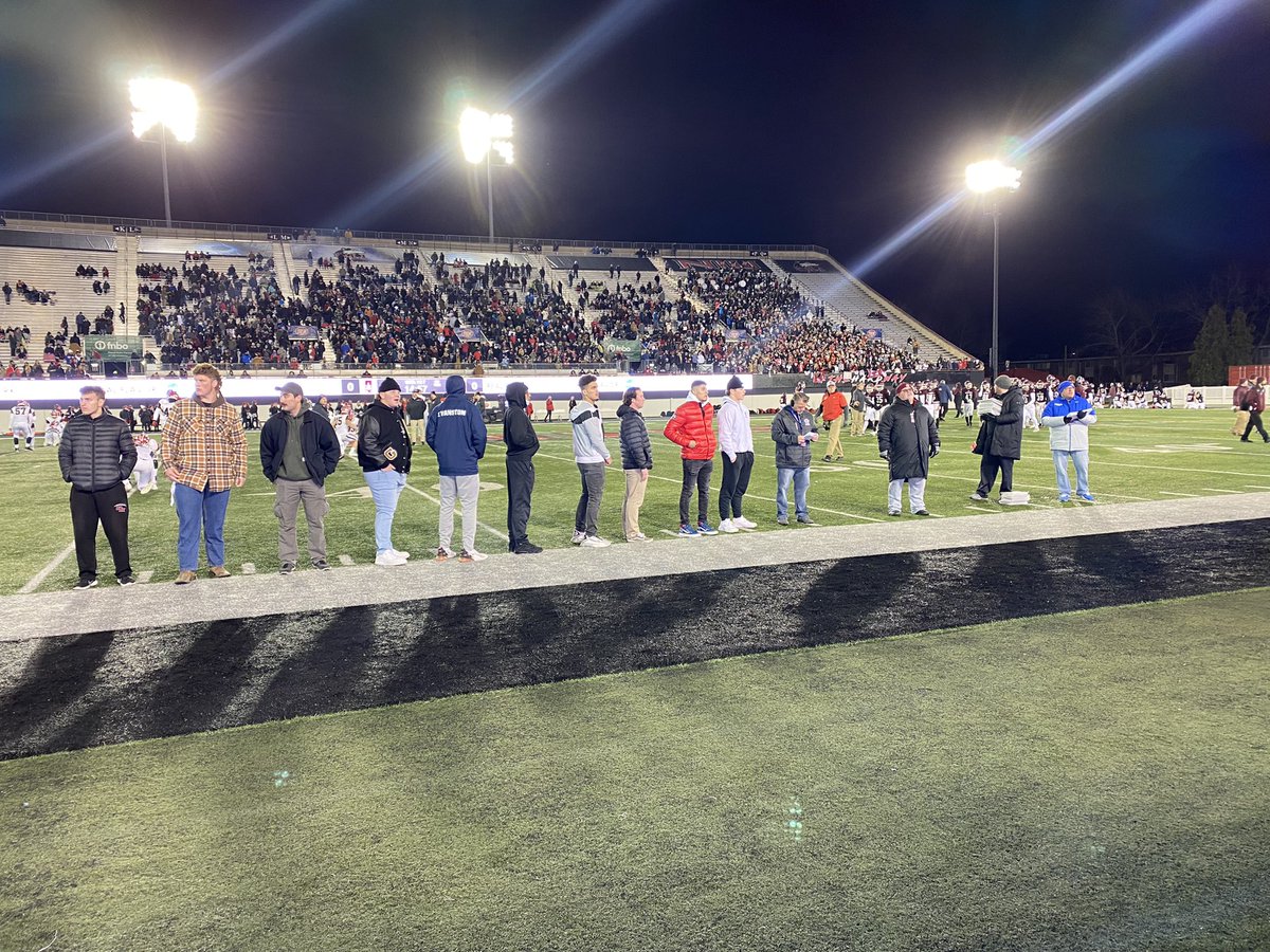 coach_paul_67's tweet photo. @PRobertson67 receiving his @IHSFCA1 8A ALL STATE Award last night before the big game. This young man is ready for the next level. #67out @GNfootball @CoachBigPete @EDGYTIM @IHSA_DeKalb @dhpreps @IHSA_IL https://t.co/KKuXqTZkQ1