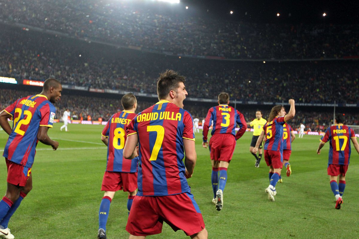 ActuFoot_'s tweet photo. Il y a 11 ans jour pour jour, le FC Barcelone écrasait le Real Madrid 5-0. 🥵 

10' ⚽️ Xavi
18' ⚽️ Pedro
55' ⚽️ David Villa
58' ⚽️ David Villa
90' ⚽️ Jeffren https://t.co/vSxjce3Hro