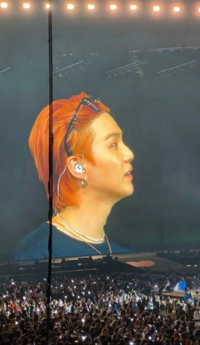 mryunki17's tweet photo. Yoongi kapan bisa foto kamu kek gini😭😭😭 kn pen bgt!!😙 

#armyconcert  #BTSCONCERT #BTSPermissionToDanceOnStageLA #BTSxAMAs https://t.co/dP6a9kufLO