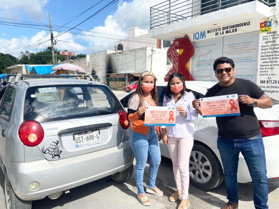 yennylopezqroo's tweet image. 🎗En el IQM delegación #Tulum seguimos realizando acciones encaminadas a generar conciencia y visibilizar la violencia contra mujeres y niñas, por tal motivo el día viernes 26 de noviembre colocamos microperforados a vehículos con el objetivo de llevar el mensaje a más personas.