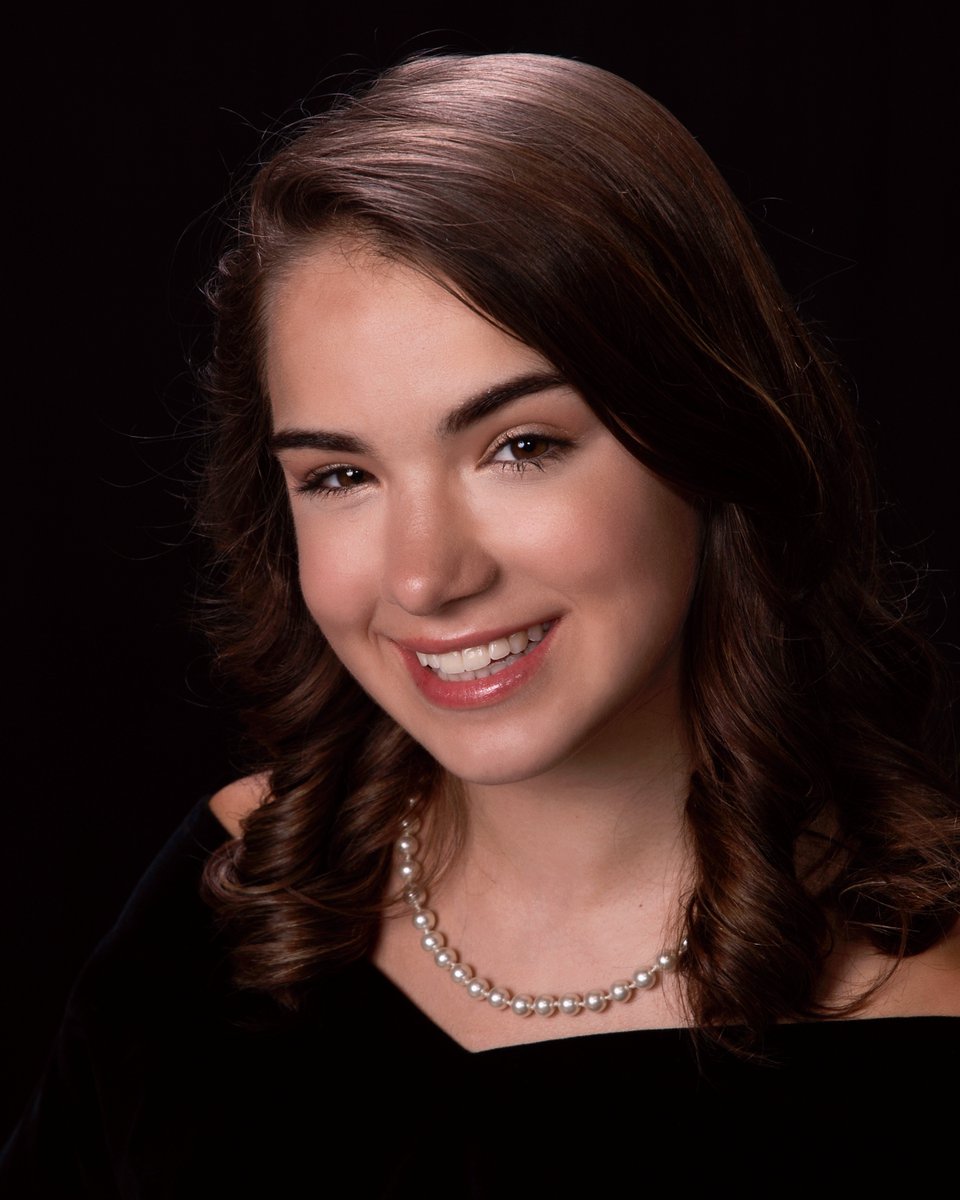 MissGraceKey's tweet image. EDU250 taught me classroom management skills, teaching strategies, and professionalism. I've learned the importance of being a teacher who's committed to their students. @DrMargarella is a great example of a successful teacher and it has been an honor to learn under her guidance.