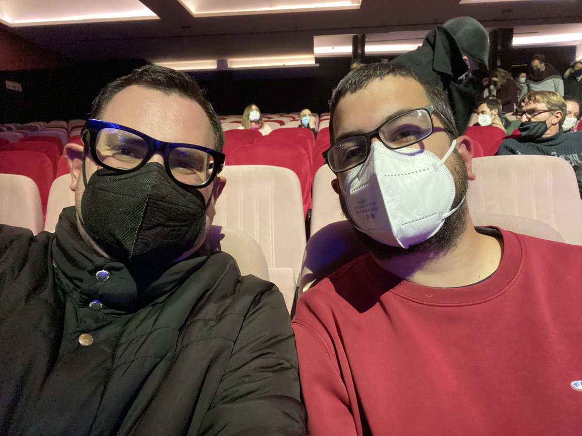 Aureli_DelPozo's tweet photo. Magistral el show TODO AL NEGRO de @SOYMIGUELLAGO en el @TeatreApolo !!! Mi brother y yo lo hemos gozao mucho. Espectáculo recomendadísimo, joder!!! #monologo #miguellago #teatreapolo #conelbrother #StandUpComedy #comediaendirecto #todoalnegro https://t.co/uud3ypMICV
