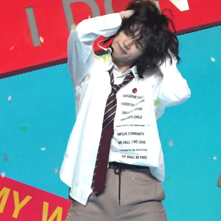 beomgyuhourly's tweet photo. #범규 #BEOMGYU @TXT_members https://t.co/ykn8z4EHhA