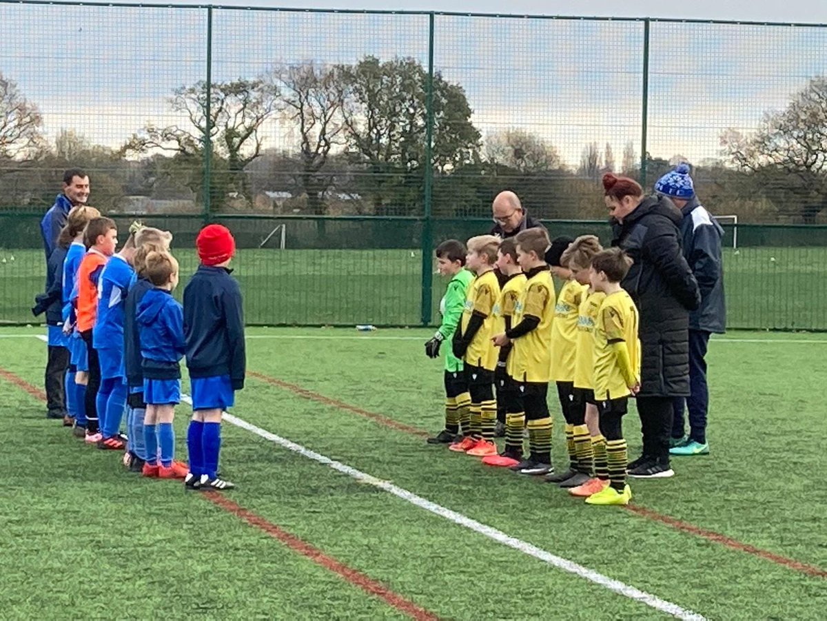Isafootballclub's tweet photo. Our teams remembering Gary Speed. 

It is important for our players, coaches and parents to know the importance of sharing and talking. #itsGoodToTalk #GarySpeed @samaritans 

https://t.co/lorAPxhVKC https://t.co/Rsy6VYzR3u