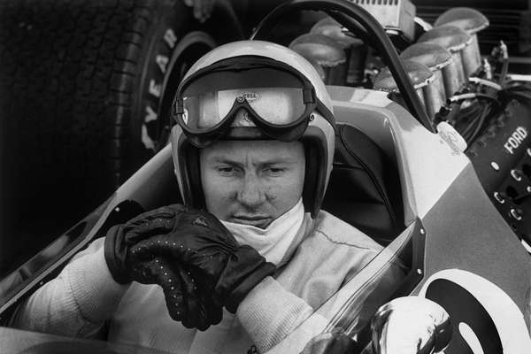 McLarenBrasilF1's tweet photo. 🧡 The 
❤️ Creators
💙 Rest in peace https://t.co/j6rm1jmjCx