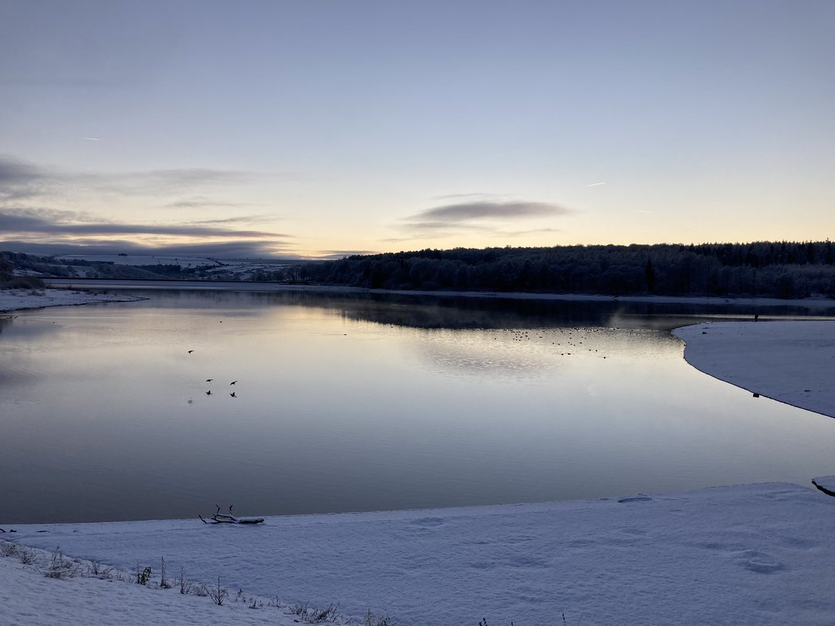 HelenSlinger's tweet photo. What an absolutely beautiful day’s walk up by @YorkshireWater reservoirs Swinsty, John O’Gaunt and Beaver Dyke. Love the #snow! https://t.co/8uZmu7wVZ7