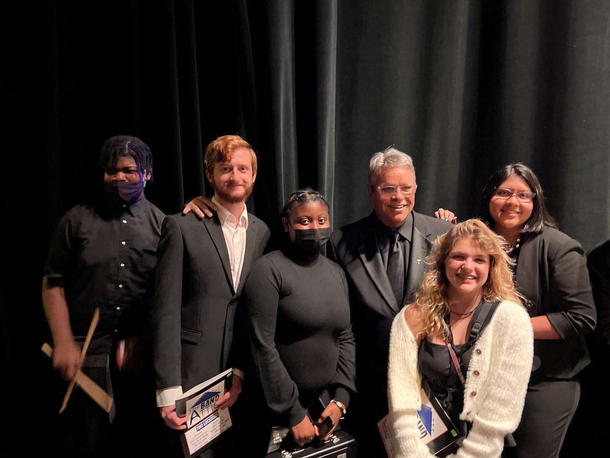 GCHSEnsembles's tweet photo. Five of our students had the opportunity to work with world-renowned composer and educator, Robert W. Smith at the Pfeiffer University Honor Band clinic. Bravo on an fantastic performance!

#music #honorband #learning #musiced https://t.co/rFWSW1aUkR