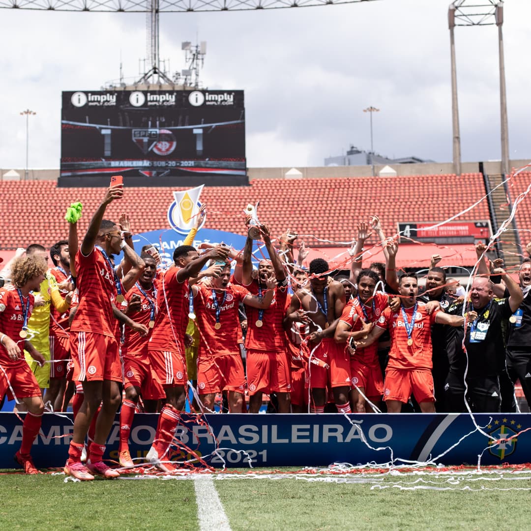 CBF_Futebol's tweet image. Parabéns ao @SCInternacional pelo título do Brasileiro Sub-20! 🏆⚽🇧🇷

Fotos: Marco Galvão / CBF