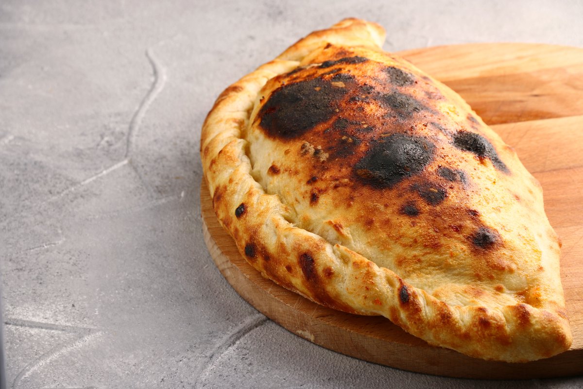 lapiazzaEs's tweet photo. Disfruta de una pizza Calzone... ¡Te chuparás los dedos!
🍕 https://t.co/cbhfUbLlJv
#lapiazzaes #benalmádena #torremolinos #pizza #pasta https://t.co/iF4awtO70f