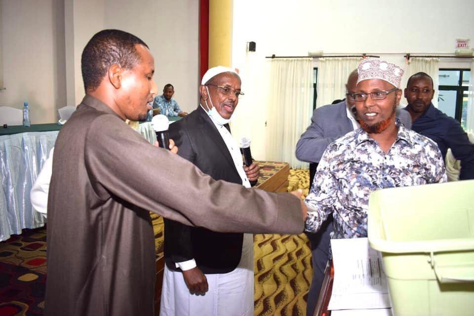 HonBashane's tweet photo. I was privileged together with leaders from Wajir County, neighboring counties, professionals, business community, and the people of Wajir among other attendes, where we managed to raise KES 14,064,000 for Garse Qoftu Islamic Madarasa and Quranic Tahfid Construction project. https://t.co/2wuk1M0mEK