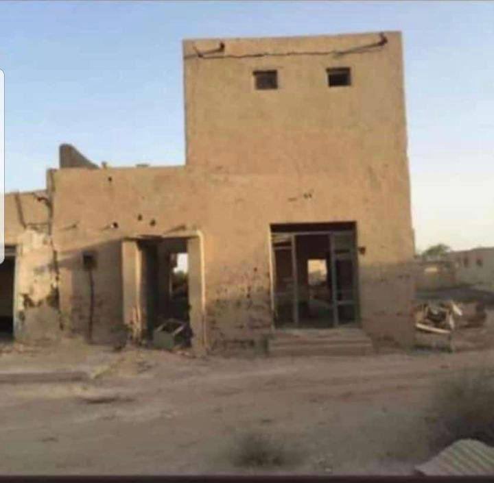 SaelQ's tweet photo. "احسب عمار الدار ياسعود جدران
وأثر عمار الدار ياسعود أهلها" https://t.co/12dqry8nE7