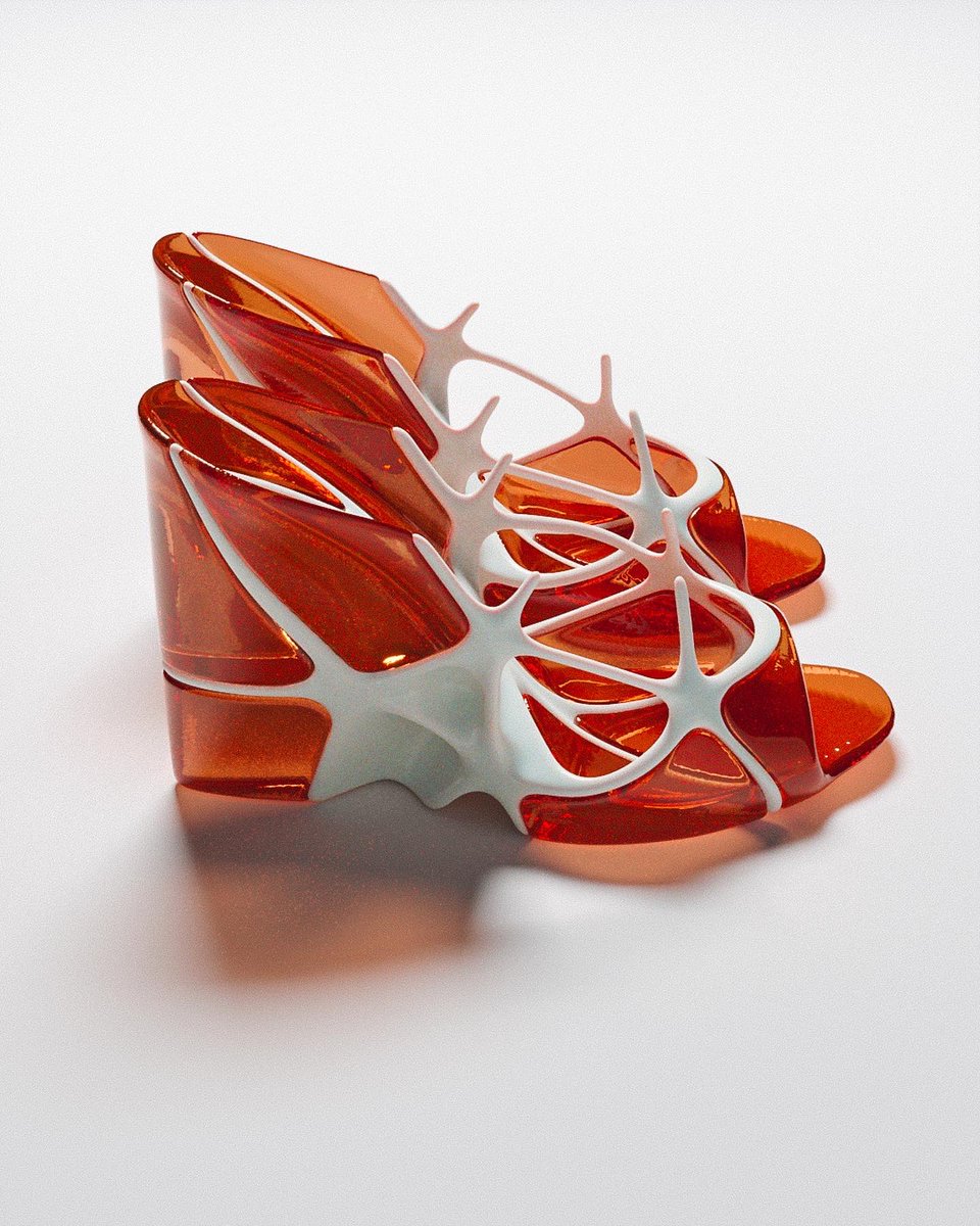 PetLiger's tweet photo. Final frontier 🚀🌴 #Metaverse #petliger #Ligerheels #airwild #cyberwear #fashion #wiami #wilderworld https://t.co/gzpyEqeE1o