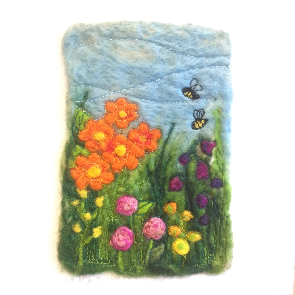 creative_helen's tweet photo. I’ve listed some new Felt &amp; Embroidered Art in my Etsy shop. Have a peek if you’re looking for unique, colourful gifts for a friend or your own walls. ☀️ (link in bio) #uniquegifts #handmade #handmadeuk #handmadedevon #feltart #felting #textileart #textiles #textileartwork https://t.co/xQnnwqXyka