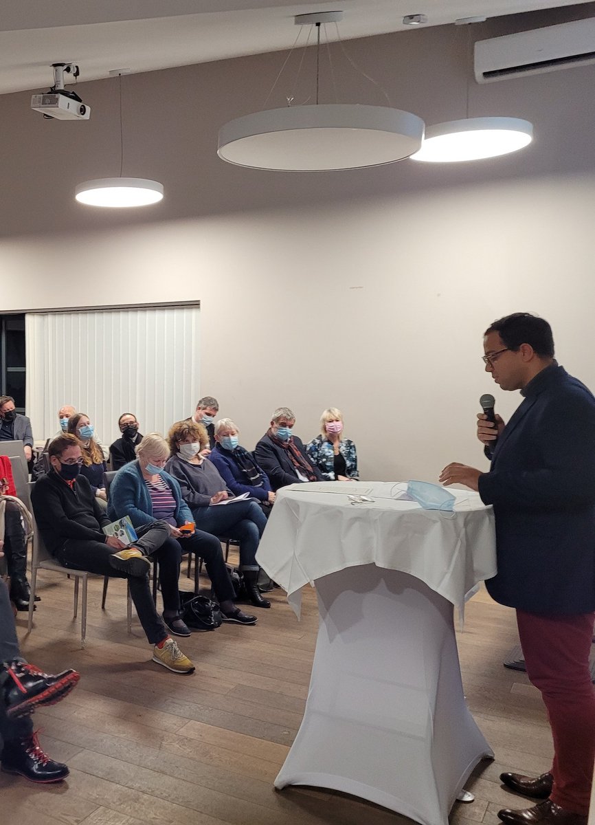 PartiRadical54's tweet photo. Assemblée générale ce soir à Pulnoy pour le #partiradical 54.
Échanges francs et amicaux sur notre activité mais aussi sur les enjeux capitaux de 2022. 
Prochaine étape notre congrès à Paris des 10 et 11 décembre. 
#laurenthenart
#partiradical
#jeunesradicaux https://t.co/QSntvsz66U