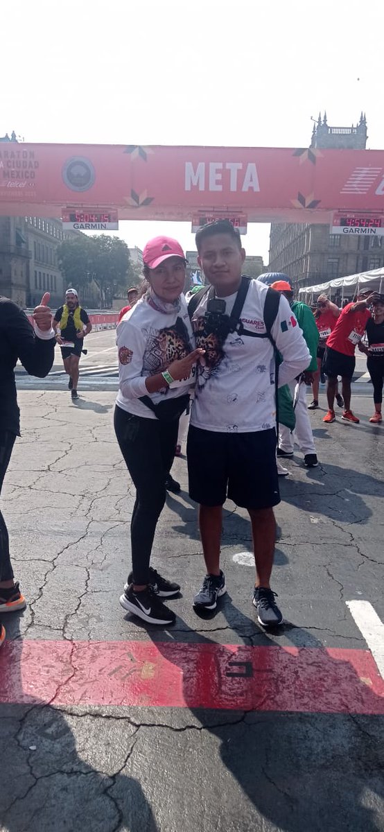JaguaresclubT's tweet photo. Alegría de llegar a la meta.
Maraton cdmx 2021
Somos Jaguares Club Tehuacán
#timetoplay #runnermx #runnerlife #runner #running #entrerunners @ComuniRunners @FenixRun_Puebla @ManicomioRunner @MeEncantaCorrer @marathorunners https://t.co/iCQjILyrxi