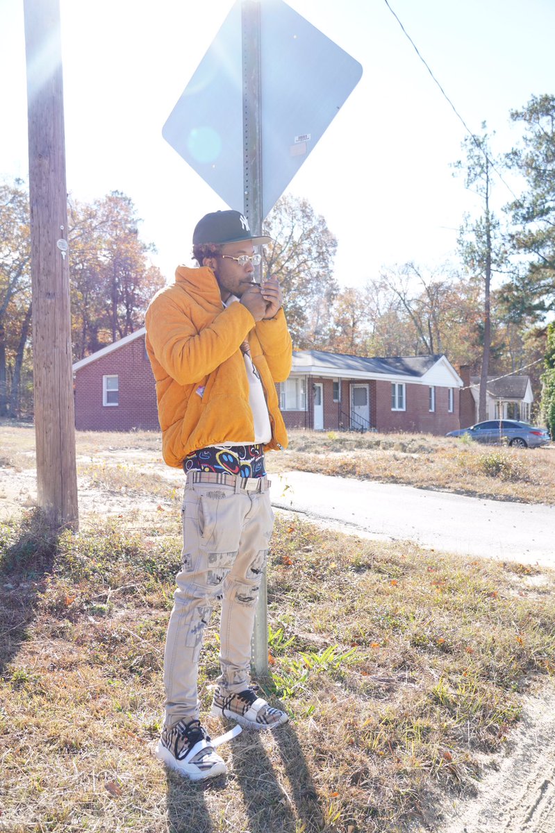 heyimnext's tweet photo. NEW FREESTYLE OUT NOW 🪐 

https://t.co/EUshaun9TV https://t.co/vcQe6tlSVN