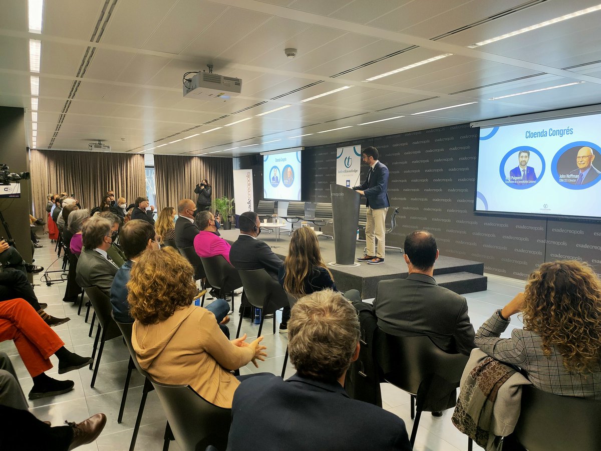 Pau_Font's tweet photo. Molt satisfet i orgullós de tot l'equip que vam muntar el @TalentCongress de @CataloniaTalent aquest cap de setmana. Va ser tot un èxit i l'any que ve hi heu de ser. I, com diria en @BRecolons gràcies per tant talent i generositat #talentk https://t.co/5LYvIJzw13