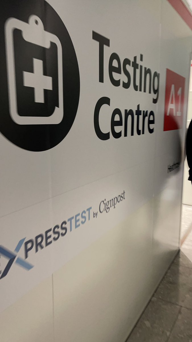 KayBurley's tweet photo. Brilliant, fast and efficient service @HeathrowAirport #expresstest 👏👏👏👏 https://t.co/gnwZ8SSqs3
