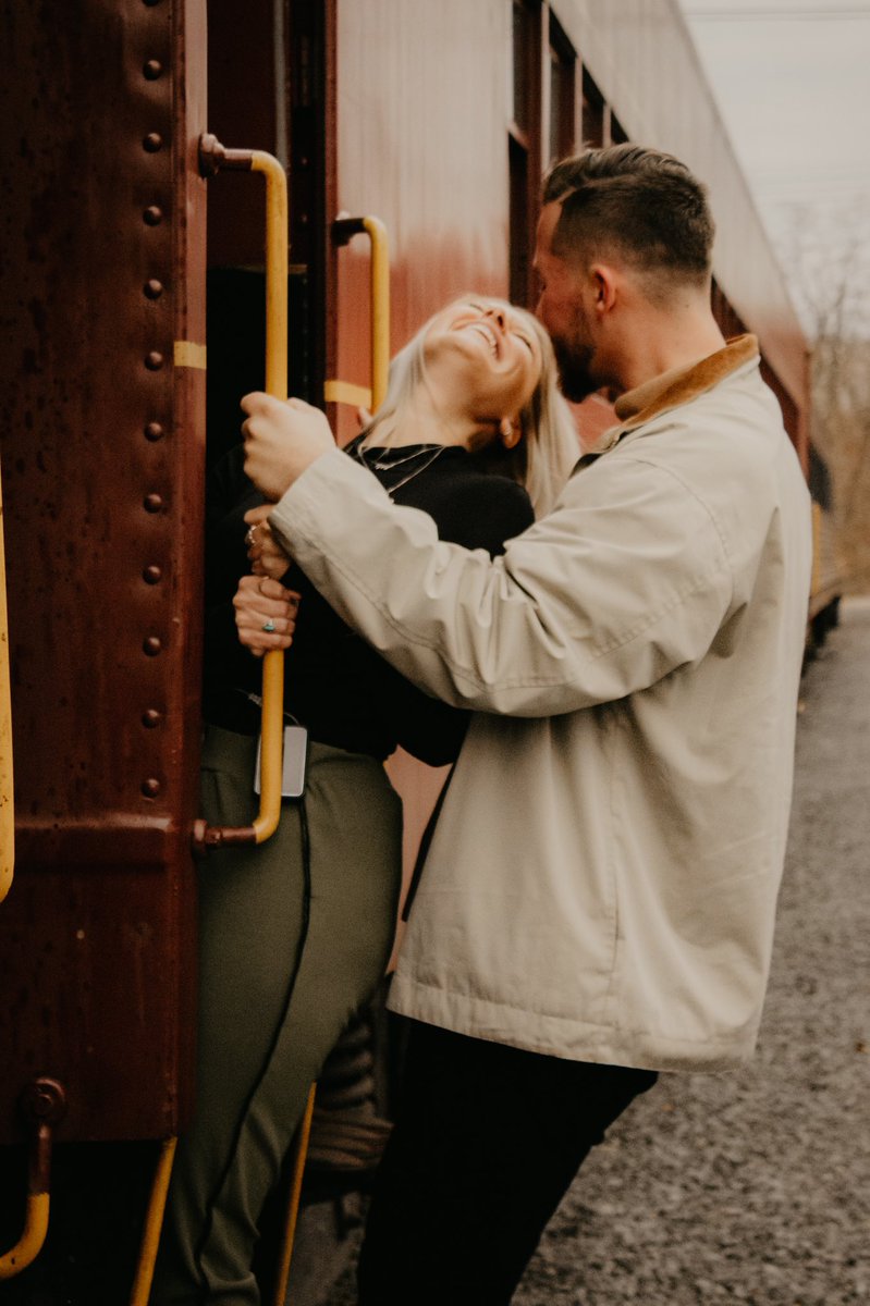 nicholasleach_'s tweet photo. Let’s take the train 🚂 https://t.co/JroWzeFYJm
