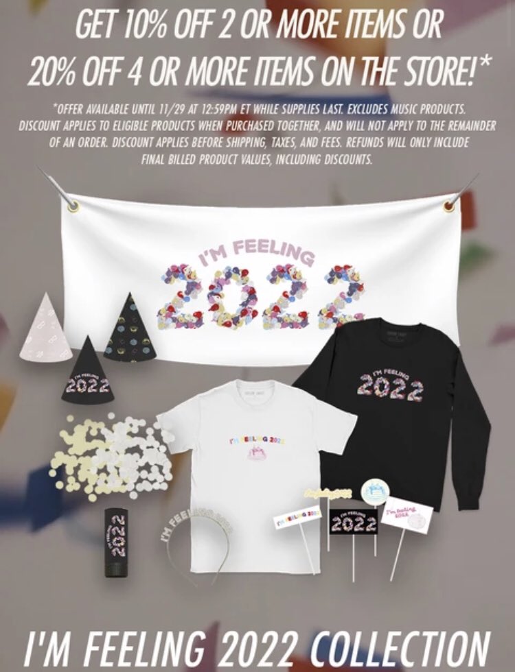 taylorswiftbr's tweet photo. Perspicaz! 
Taylor lançou uma nova coleção de merch temática da música “22” para o Ano Novo. 

Confira todas as peças: https://t.co/XkEaNfj3e5 https://t.co/Jfwqyf4wHs