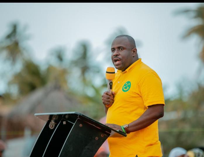 HakizaJk's tweet photo. Happybirthday to you comrade Mussa Kilakala (Mwenyekiti Uvccm Mkoa wa DSM. Kwa hakika vijana tunajifunza mengi kwako.Mwenyezi Mungu akubariki cde. @uvccm_tz @uvccmdar @UvccmUdsm @KenaniKihongos1 @japharykubecha @EngUmmy @seif_tanzania @julius_jaji @BrayanCrawford @nguma2045 https://t.co/uFeGlEpZk8