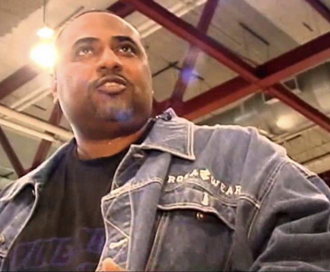 thhmuseum's tweet photo. The DJ has always been at the center of Hip Hop culture, however by the 1990s, those that spun started 2 fade into the background. A superhero named Justo Faison saw that plight &amp; sought to change that— leading to the creation of Justos Mixtape Awards.

*Do not own rights to 📸* https://t.co/BIX4uK65cS