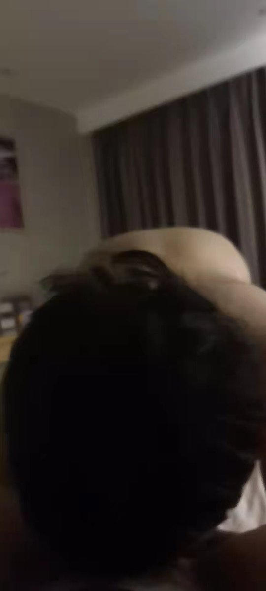 Candy_bitch_ky's tweet photo. 收同城舔狗 被辱骂两句就兴奋的不行 开始摇他大屁股的贱狗 不要当流浪狗了 找到高贵的主人不好吗  让主人开���，不应该是你做的吗？#舔狗 #调教 #榨金 #男m #傻逼提款机 #ATM奴 #吐钱 #提款机 #账单奴 https://t.co/mBRPFoeKMK