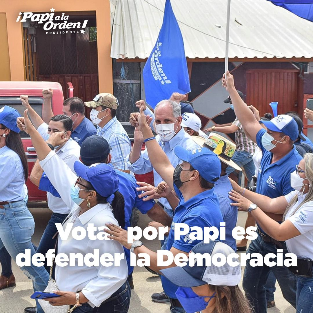nacionalistashn's tweet photo. #PapiPresidente @titoasfura https://t.co/36o31GQPIA