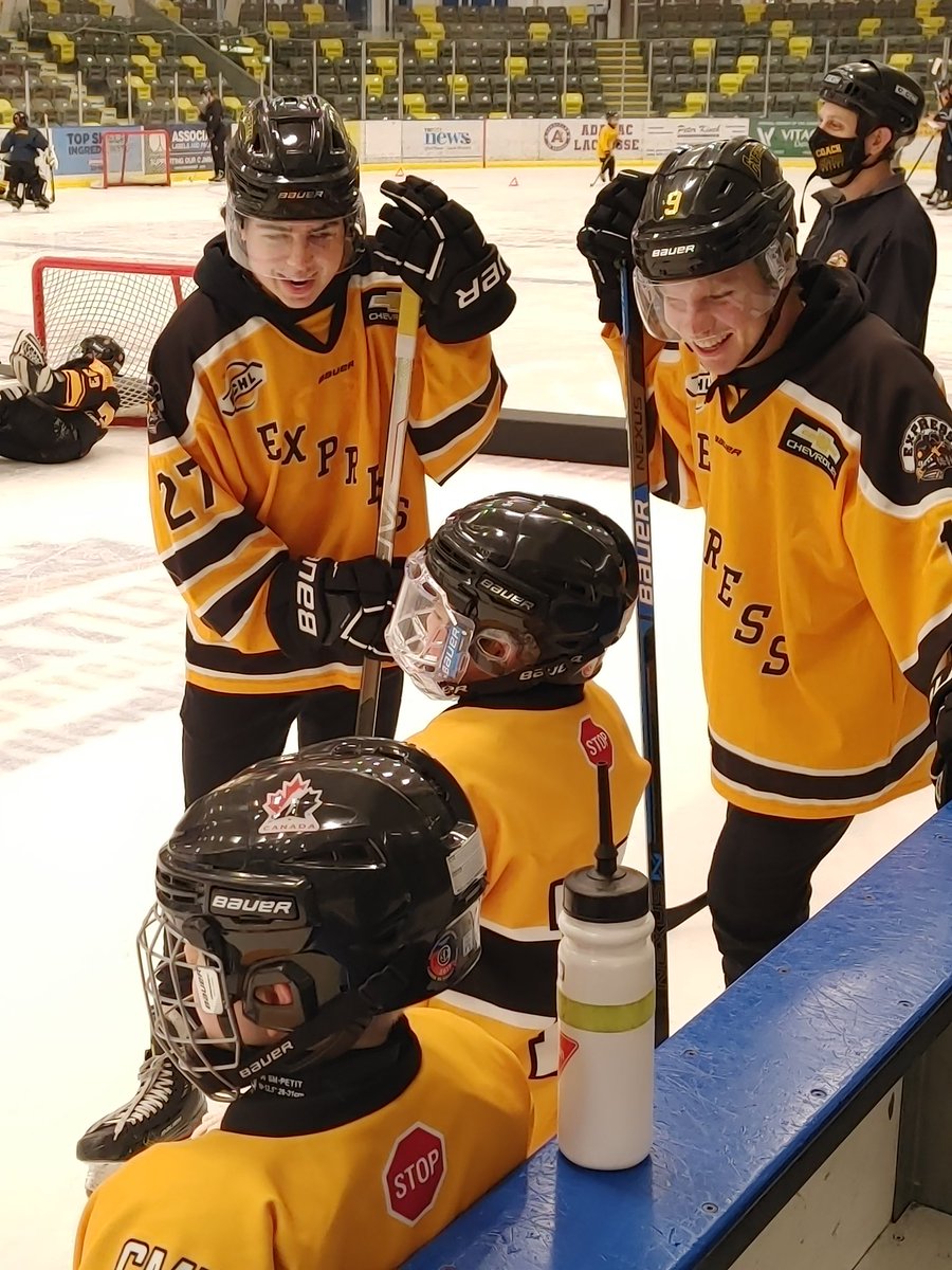 BCHLExpress's tweet photo. Today our players are hanging out with Minor Hockey Players for their final skating lesson with the City of Coquitlam.
#WeAreAllExpress | #Express20 https://t.co/vPsZbf9mMA