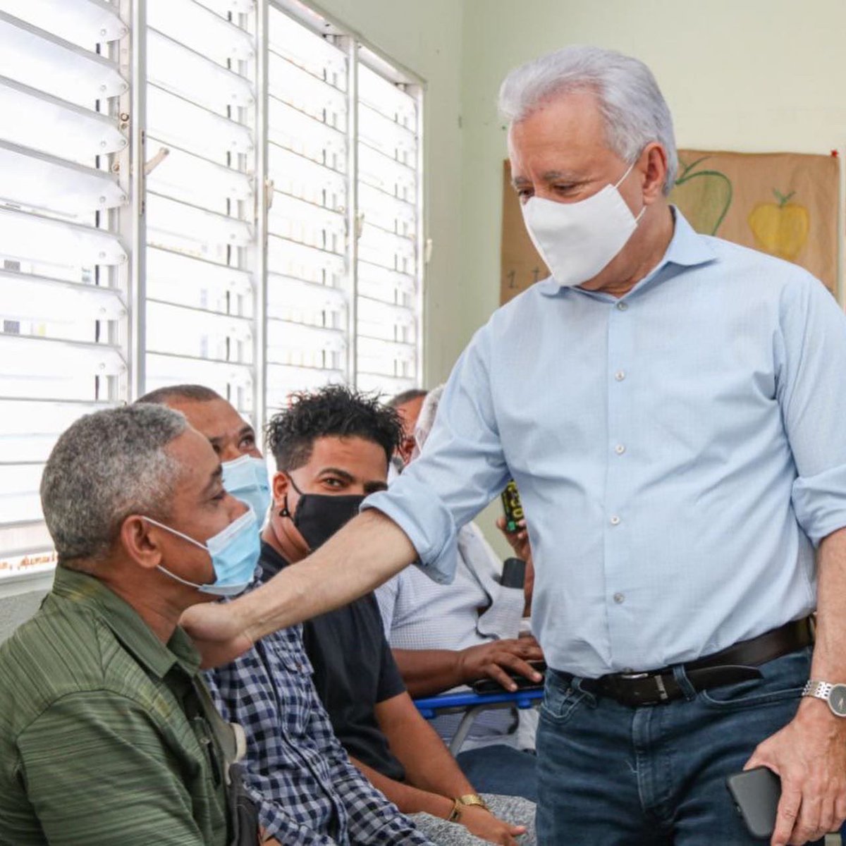 ATaverasGuzman's tweet photo. Trabajando juntos por El Mamey. Para tener una nueva política necesitamos participar e informarnos. #PoderSocial https://t.co/gigG7NaSDA