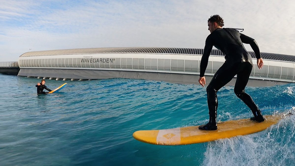 TheWave's tweet photo. Nothing like a quick surf session before starting a shift! 🤙🔥 #WorkPerks
📸 Using #GoProHero9 during a staff surf session
#thewave #surfphotography #surfer #surfuk #goprophoto #goprolife #goprooftheday @GoProUK https://t.co/y04EYhtHr5