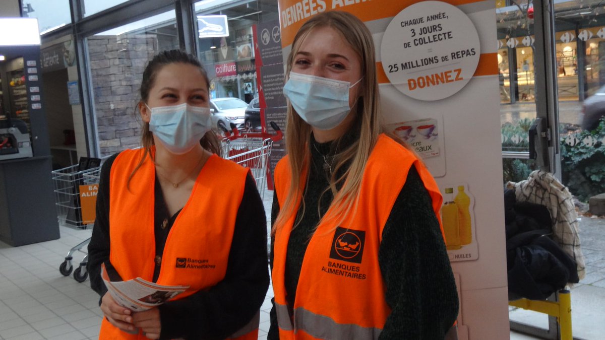 lyceejarennes's tweet photo. 40 étudiants de BTS ESF et de BTS tourisme ont participé ce week-end à la collecte alimentaire aux côtés des bénévoles du centre social de St Jacques de la Lande et de l'épicerie sociale du Rheu.
#lyceejarennes #collectealimentaire #centresocialdelalande https://t.co/svgyXvwJoj